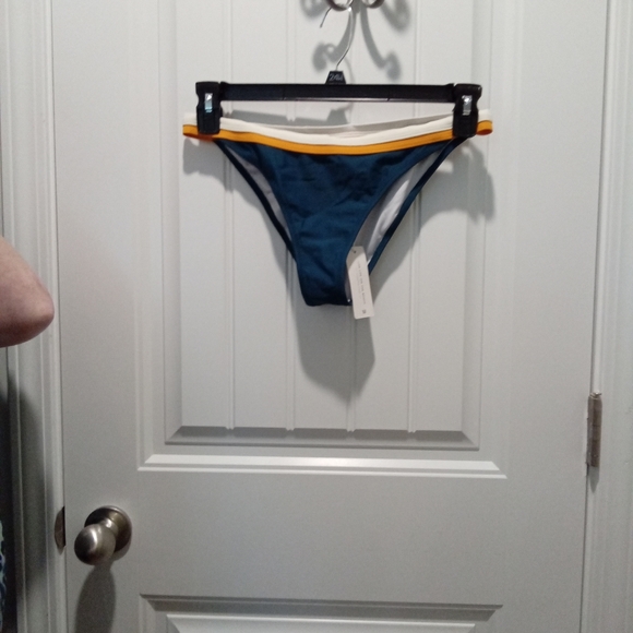 Cupshe Size M Dark Teal And Orange Tropical Print Bikini Set NWT - Picture 7 of 16